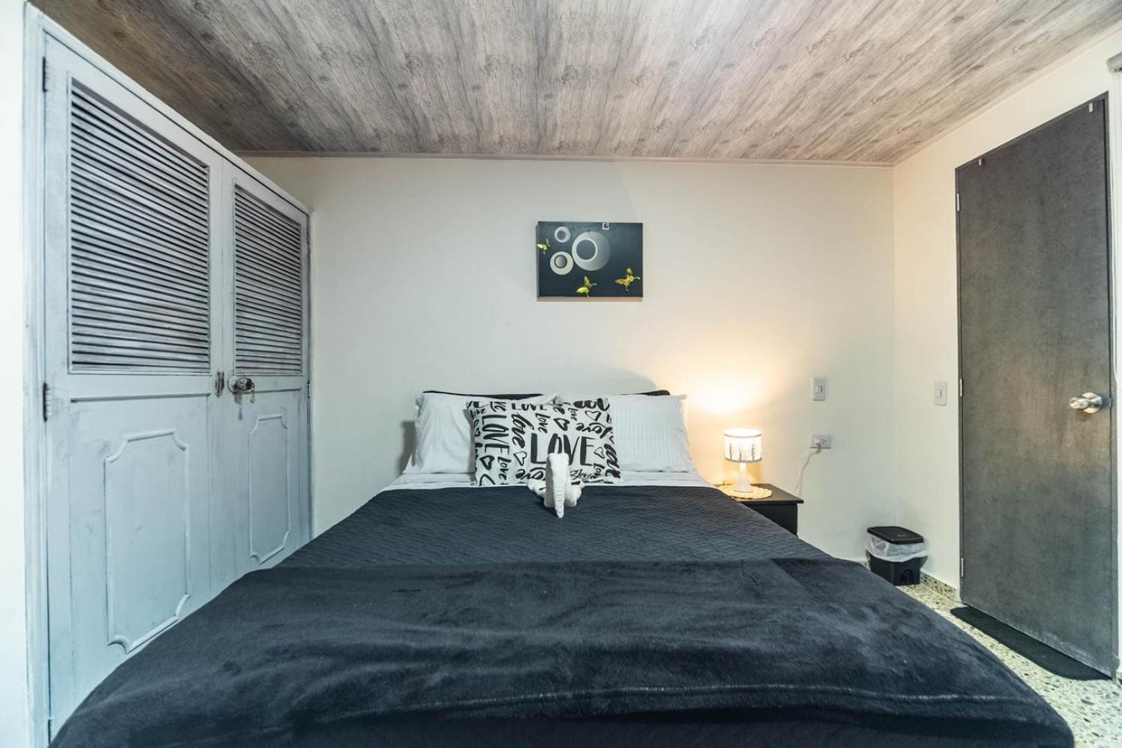 Edificio Santamarta Guest house